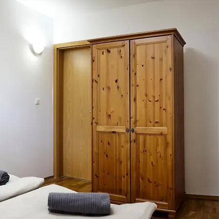 Apartma Charming House Bled