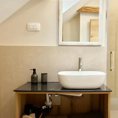 Charming House Apartma *
